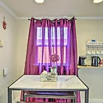 Lovely Tacoma Cottage With Fire Pit, Near Dtwn!