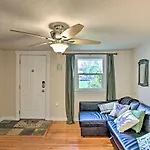 Lovely Tacoma Cottage With Fire Pit, Near Dtwn!