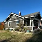 Cozy Home Conveniently Located With King Bed