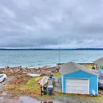 Tacoma Dash Point Beach Cabin With Balcony!