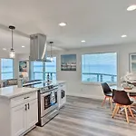 Tacoma Dash Point Beach Cabin With Balcony!