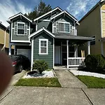 Tacoma Homestay With Breakfast Included-Private Room