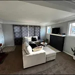 Tacoma Homestay- With Breakfast Included-Private Room