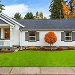Walk To The Waterfront - Charmwood House In Tacoma
