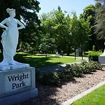 Cozy 2 Bdrm Apt - Easy Access Free Parking - Ac Unit
