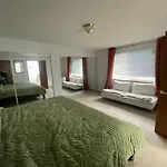 Perfect Brownspoint Getaway-2