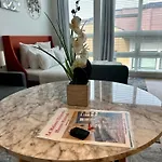 Top Luxury Lifestyle- Downtown Tacoma Near Everything Convention Center And More