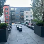 Top Luxury Lifestyle- Downtown Tacoma Near Everything Convention Center And More