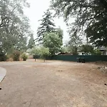 Room With 2 Twin Beds In Tacoma