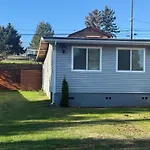 Point Ruston Cozy Cottage