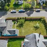 Spacious Pet-Friendly Zen Retreat