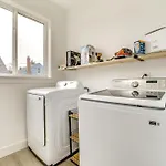 4 Mi To Dtwn Modern Tacoma Home With Spacious Yard