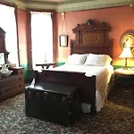 Geiger Victorian Bed And Breakfast