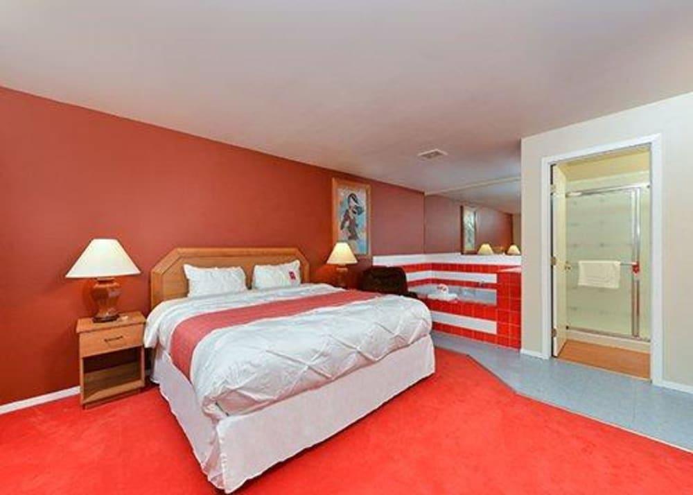 Economy & Motel Tacoma