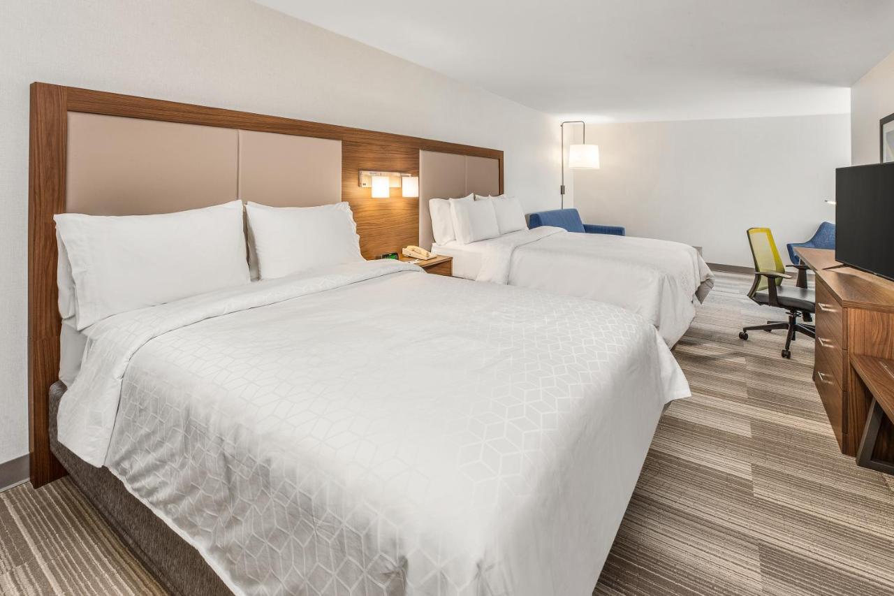 Express & By Ihg