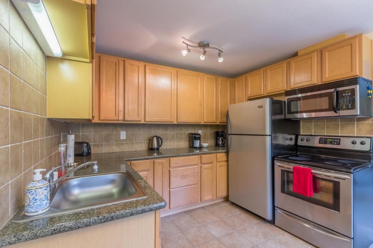 Apartment The Romeo, Area, 2 Bedrooms, Wd, Jacuzzi Bath, No Stairs, New Carpet, 825sf *