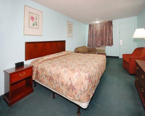 Motel Travelodge By Wyndham Near Mcchord Afb Tacoma