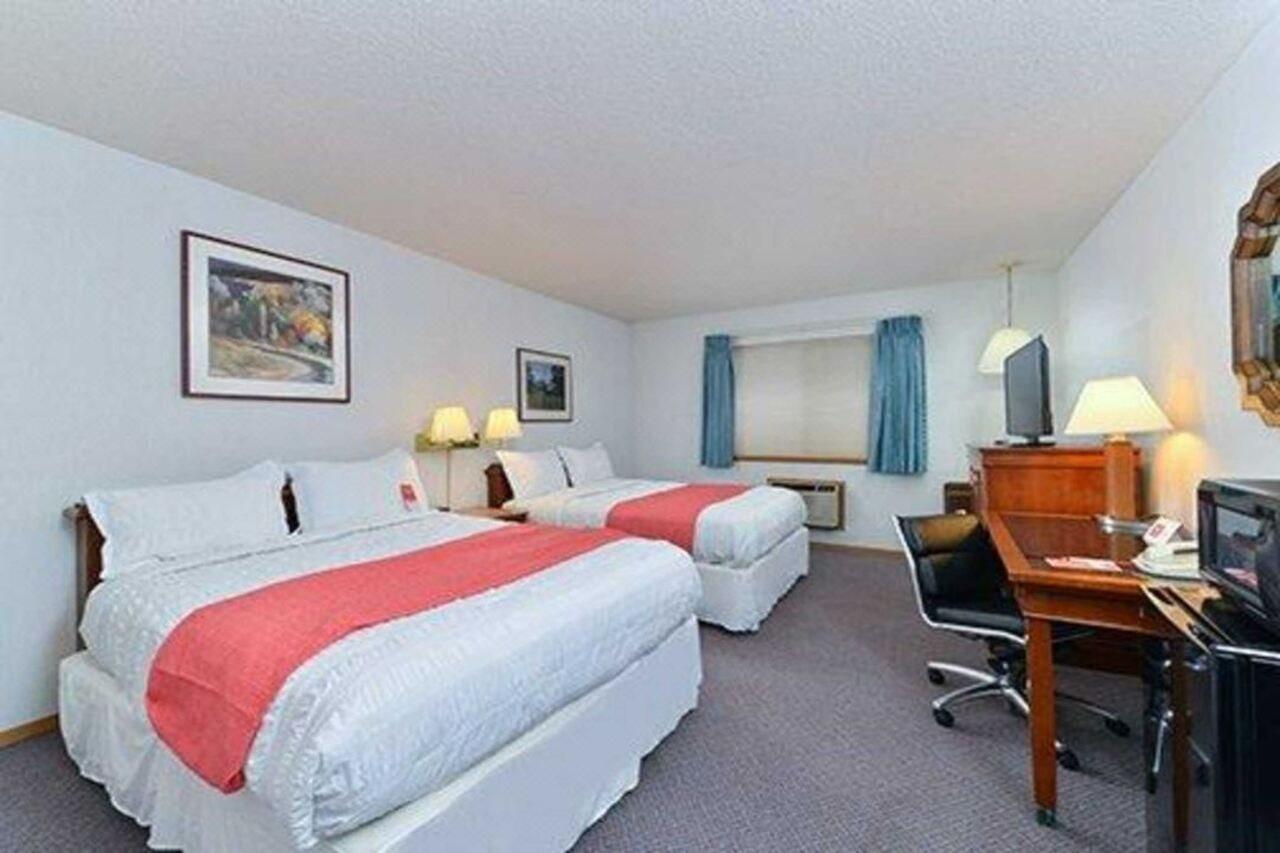 Economy & Motel 3*