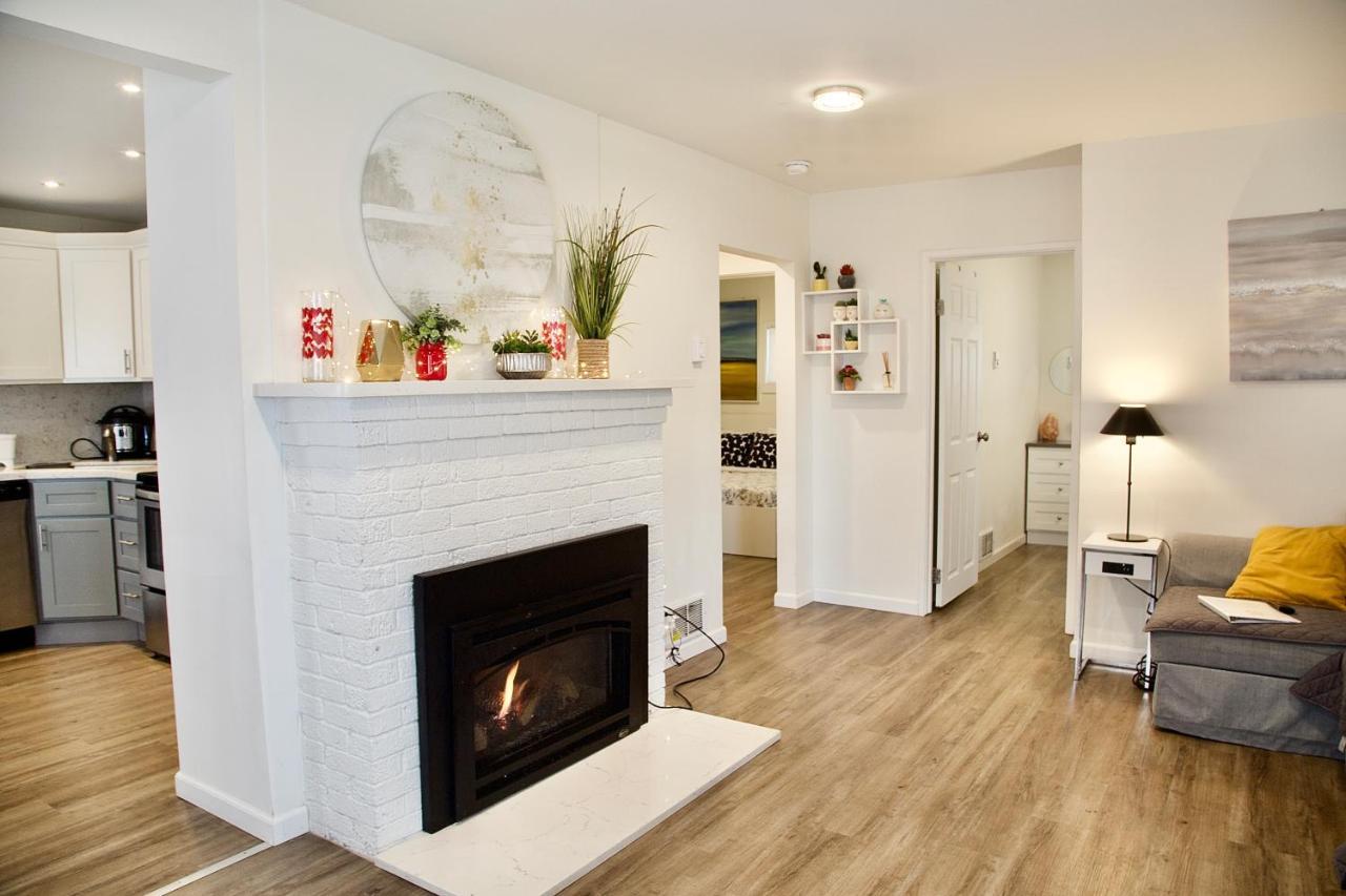 Cozy Conveniently Located With King Bed Tacoma