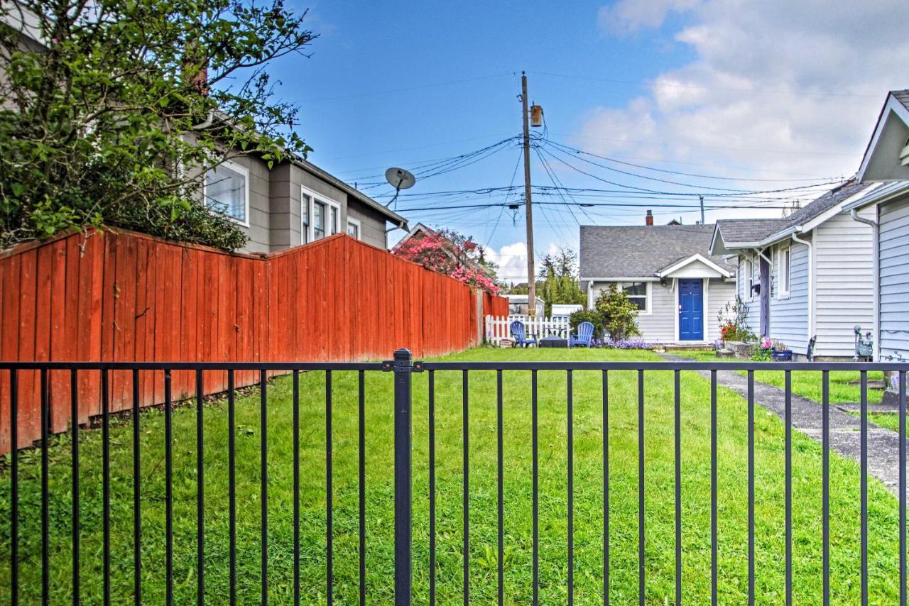 Lovely With Fire Pit, Near Dtwn! Casa de férias Tacoma