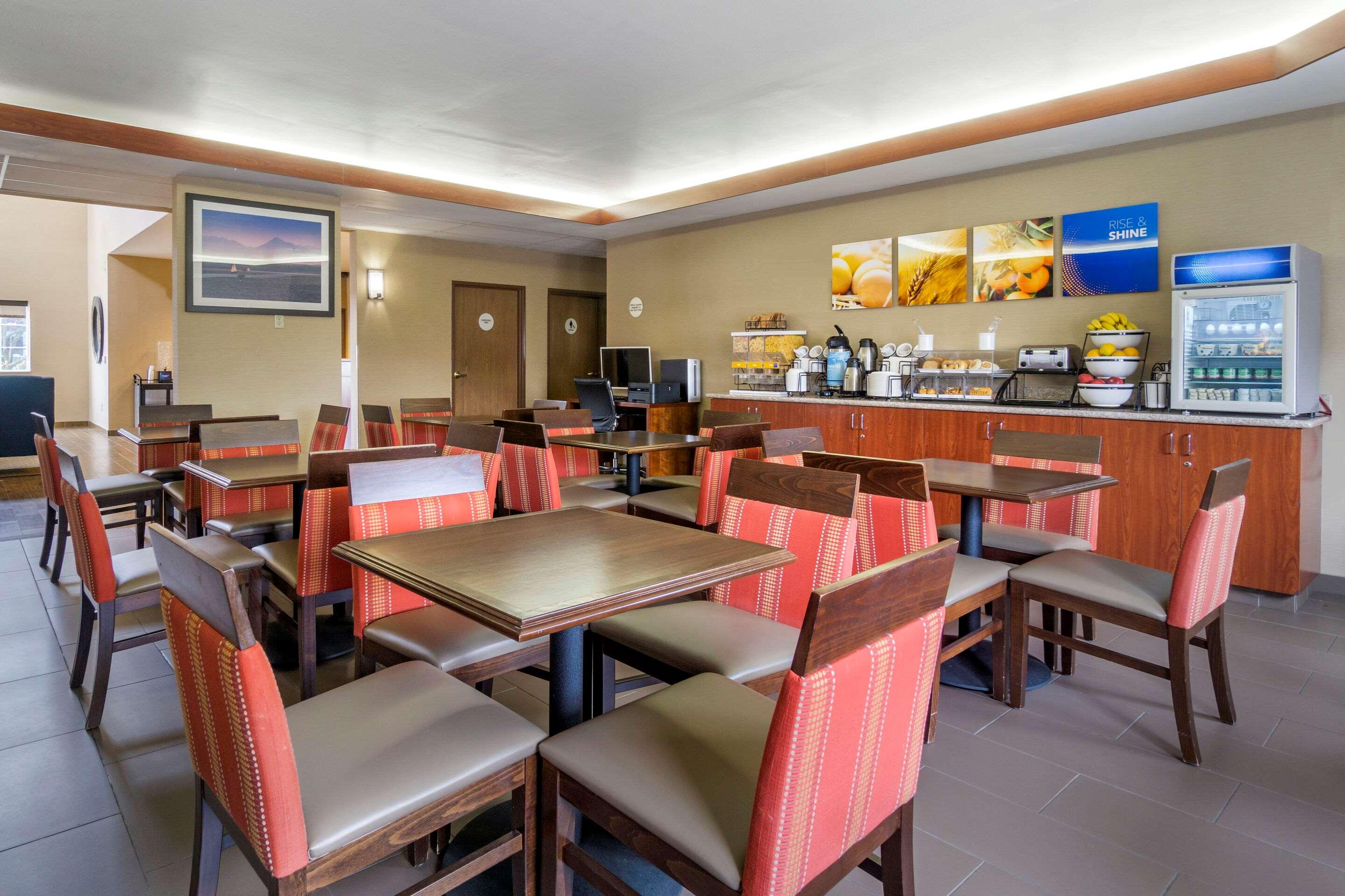 Hotel Comfort & Downtown 2*