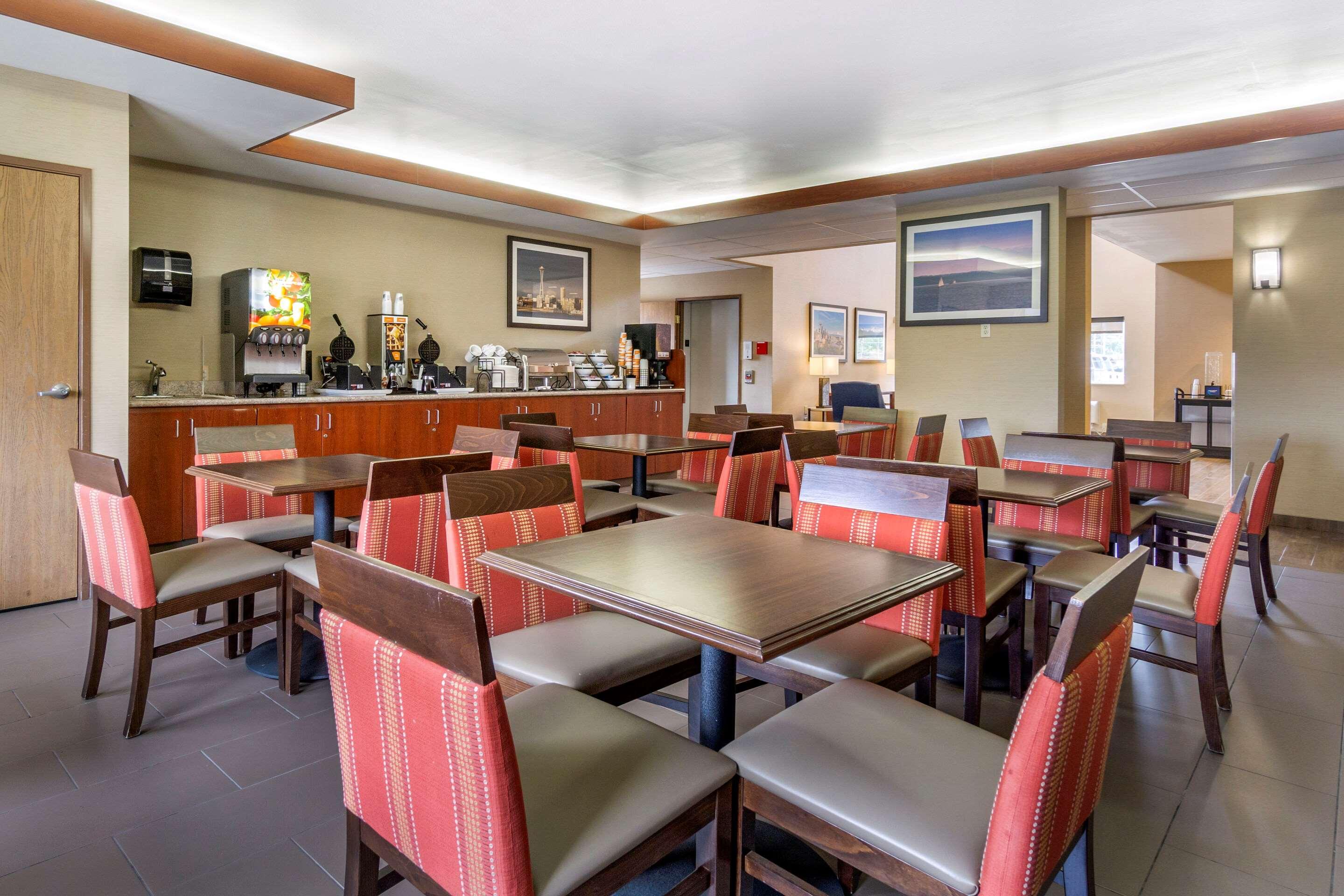 Hotel Comfort & Downtown 2*