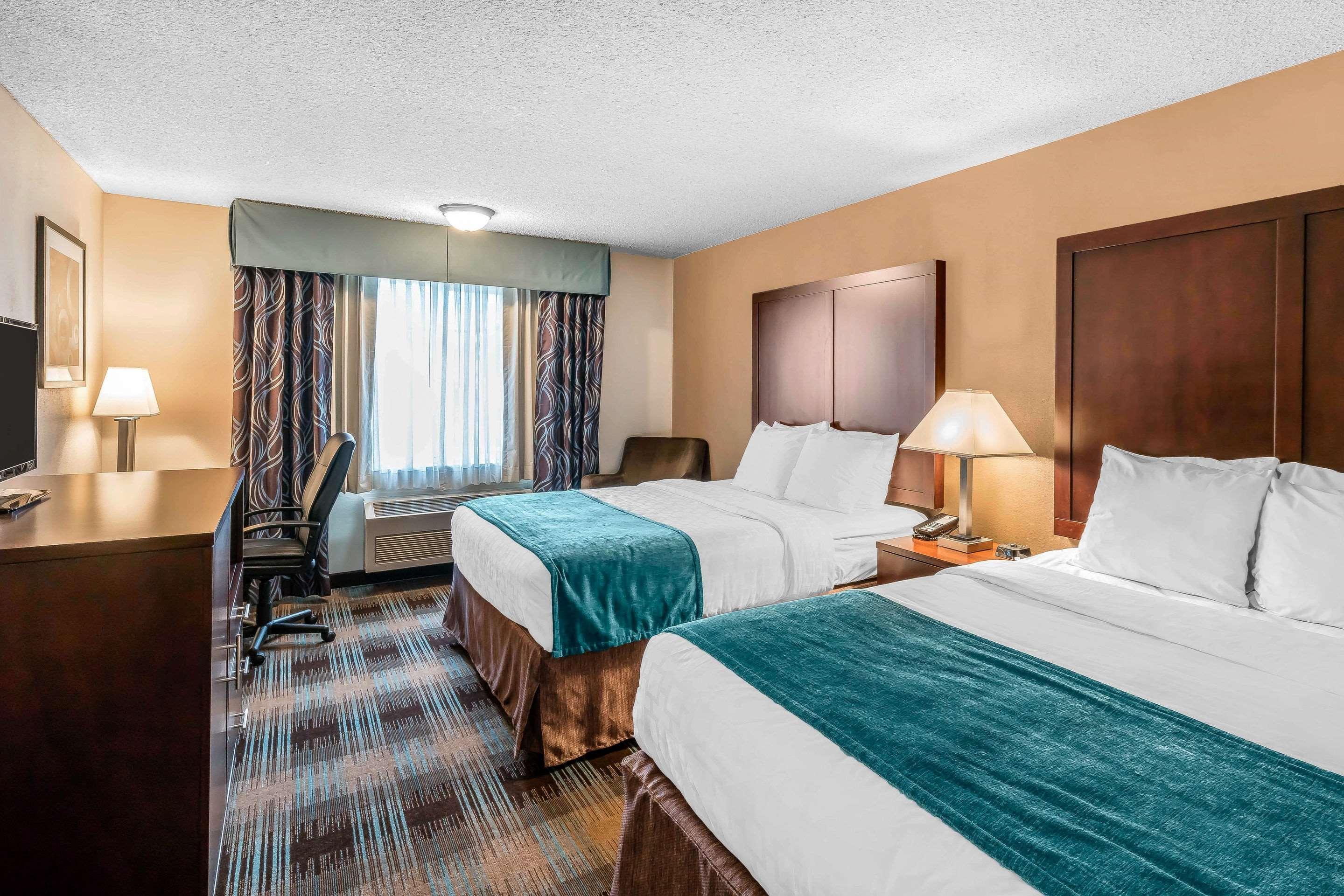 Clarion Near Jblm 3* Tacoma