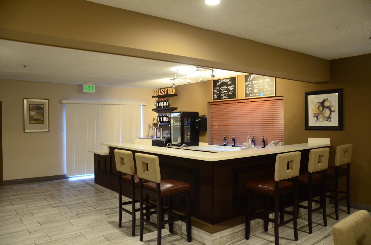 Clarion Near Jblm Hotel 3*