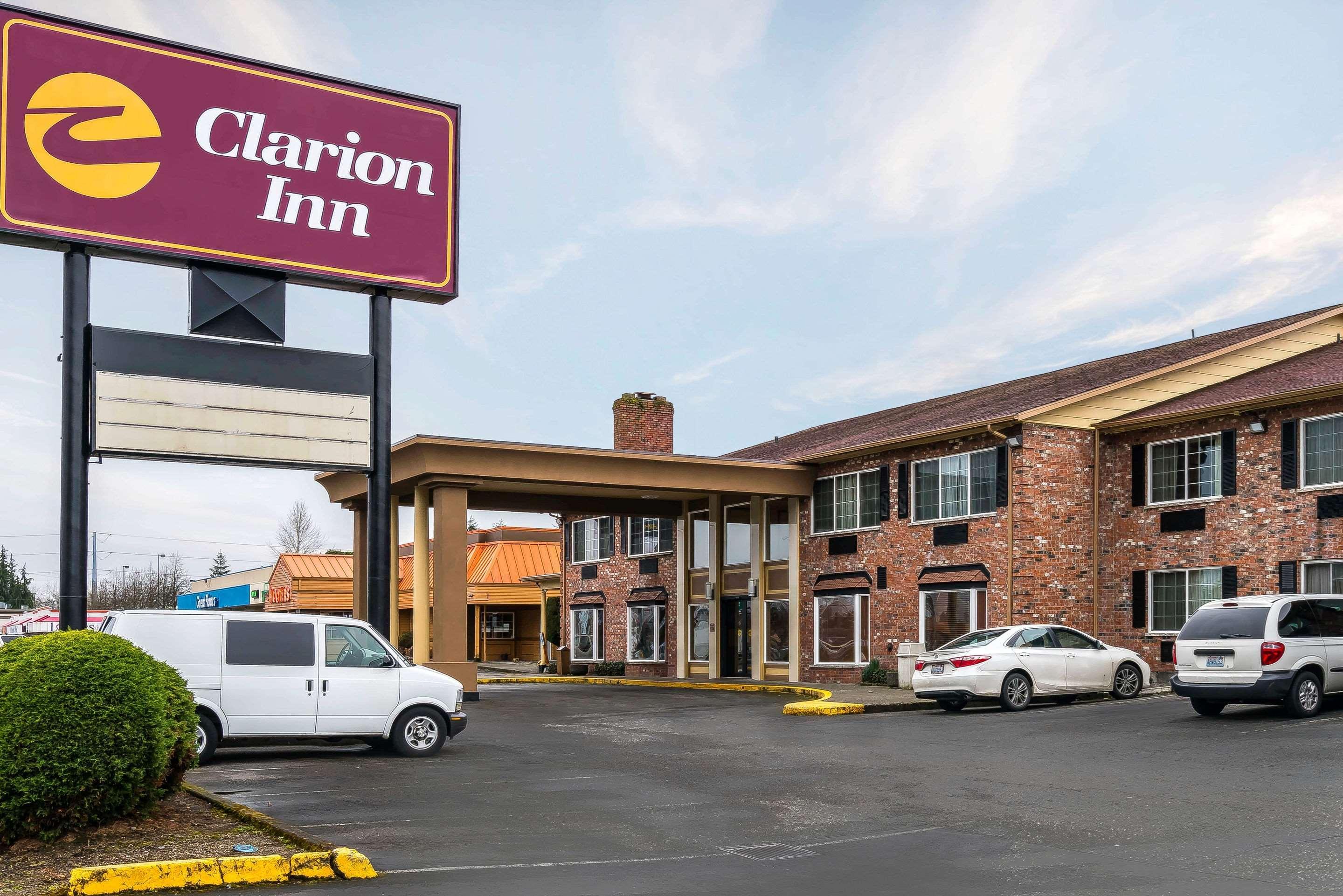 Clarion Near Jblm 3*