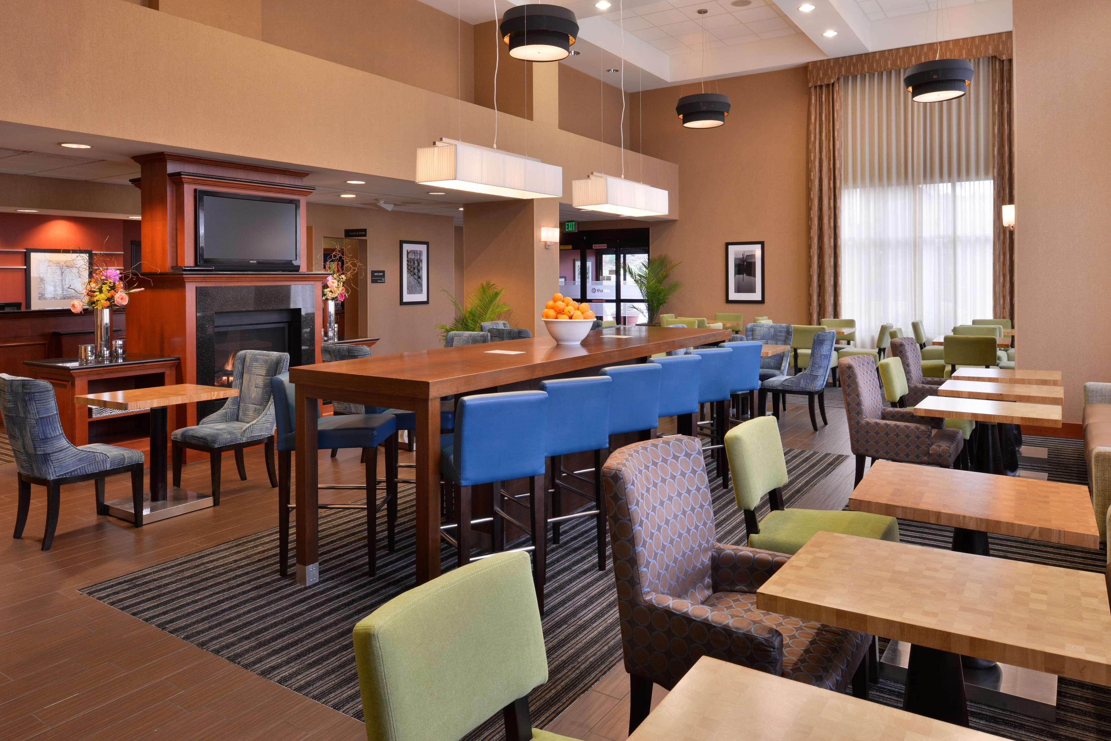 Hotel Hampton &