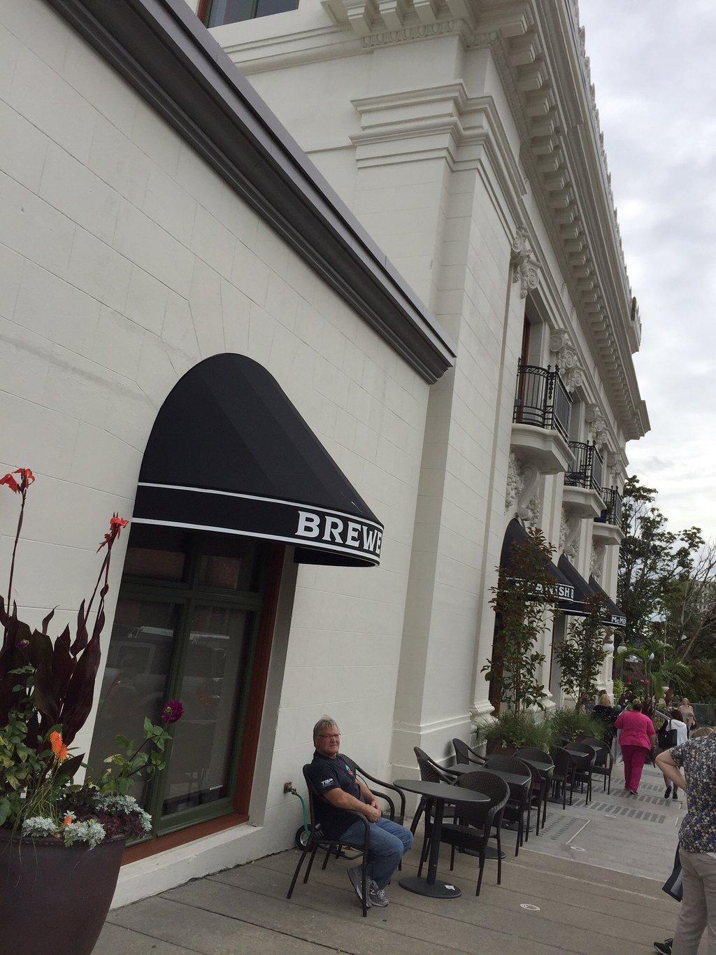 Mcmenamins Elks Temple Hotel