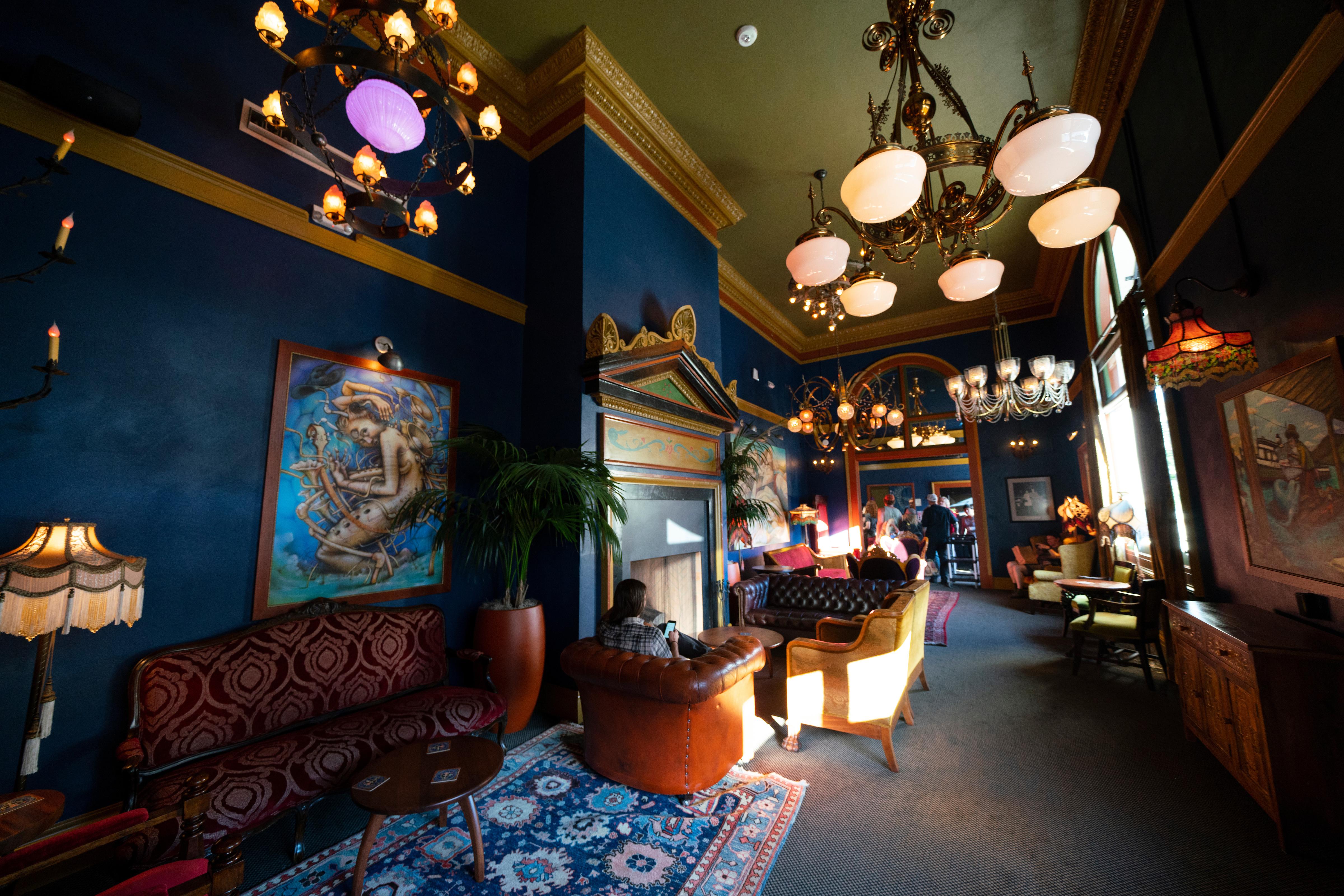 Mcmenamins Elks Temple Hotel 3*