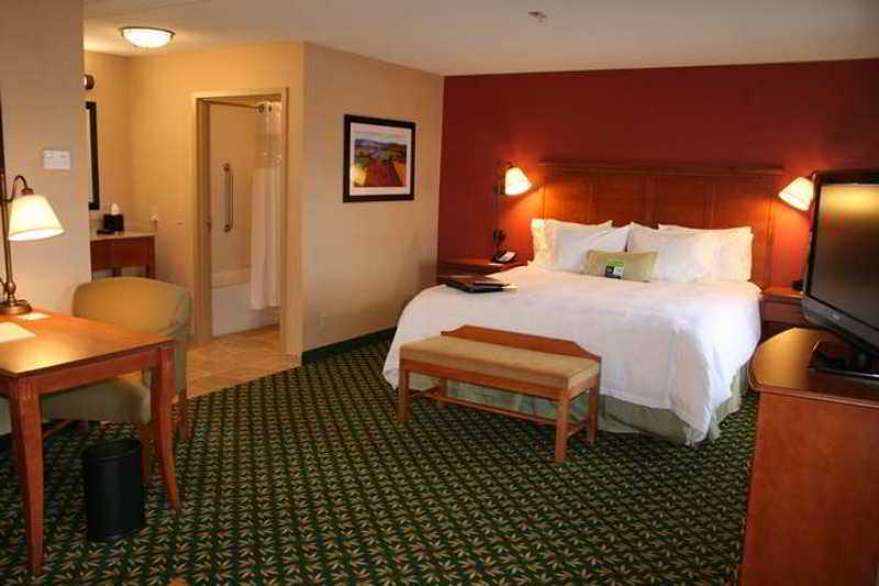 Hotel Hampton & 3*