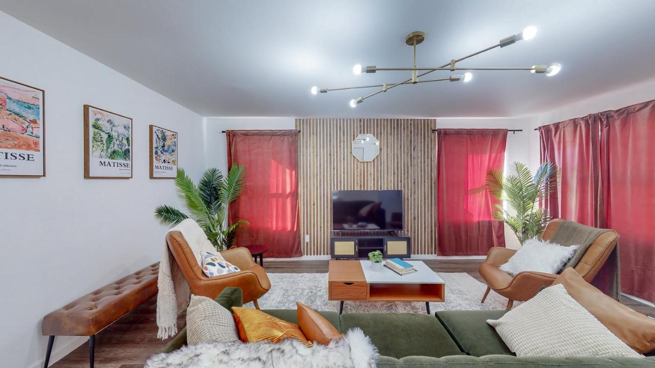 Beautifully Remodeled North Tacoma