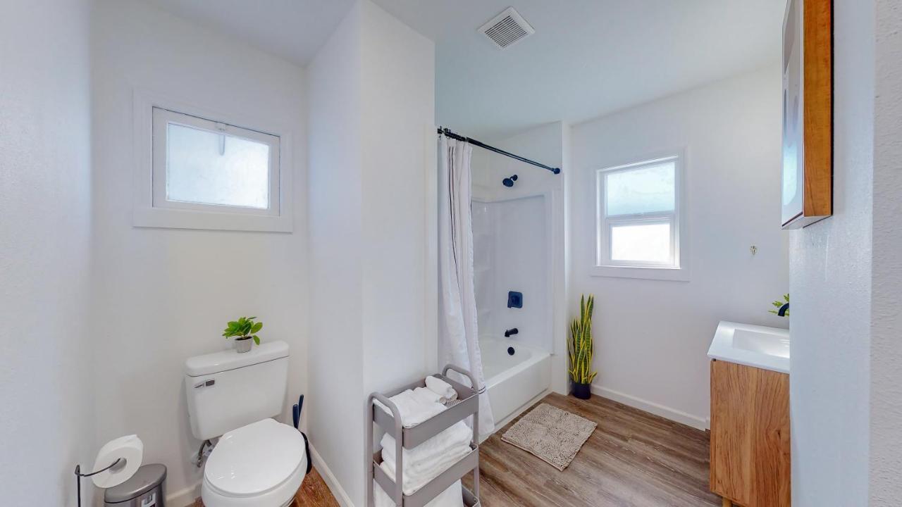 Beautifully Remodeled North Tacoma