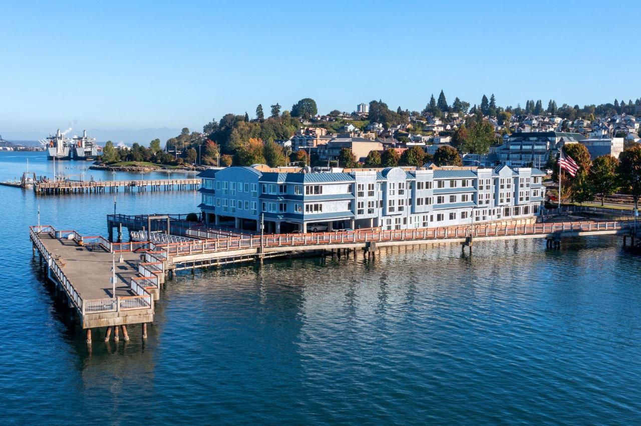 Hotel Silver Cloud Waterfront 3*
