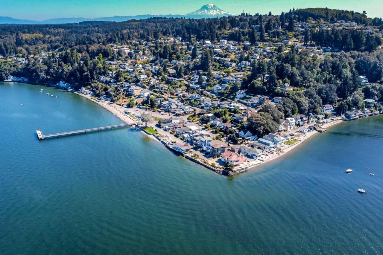 Dash Point With Balcony! Tacoma