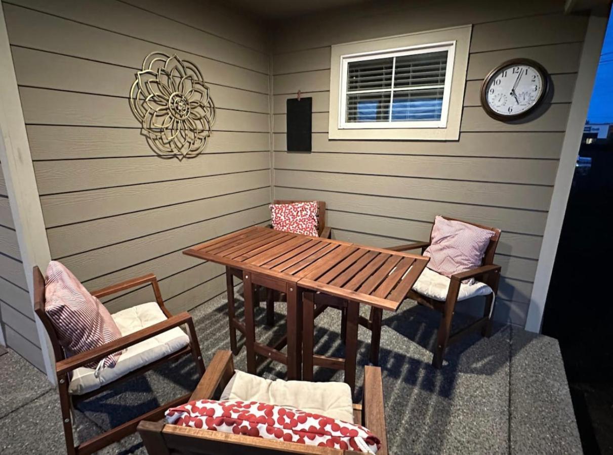 Homestay With Breakfast Included -private Room- *