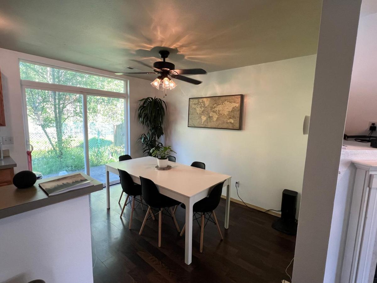 Homestay With Breakfast Included-private * Tacoma