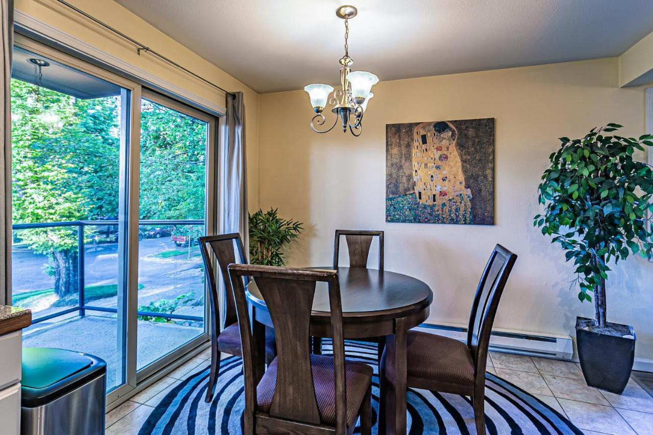 Apartamento The Lanai, Area, 2 Bedrooms, Wd, Large Balcony, Condo, 825sf