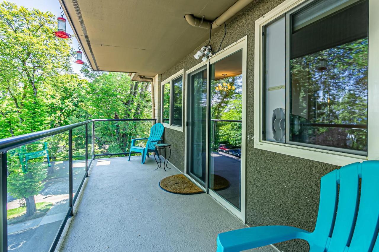 Apartment Ocean View, 2 Baths, 2 Bedrooms, No Stairs, Area, Wd, Jacuzzi Bath, Balcony, View, 925sf *