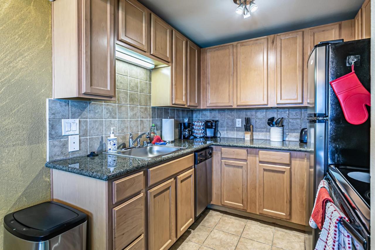 Apartment Ocean View, 2 Baths, 2 Bedrooms, No Stairs, Area, Wd, Jacuzzi Bath, Balcony, View, 925sf
