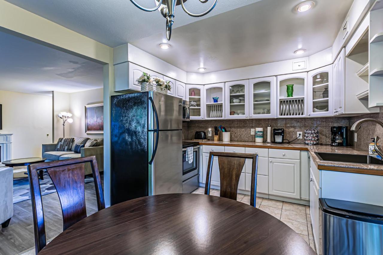 The Lanai, Area, 2 Bedrooms, Wd, Large Balcony, Condo, 825sf * Tacoma