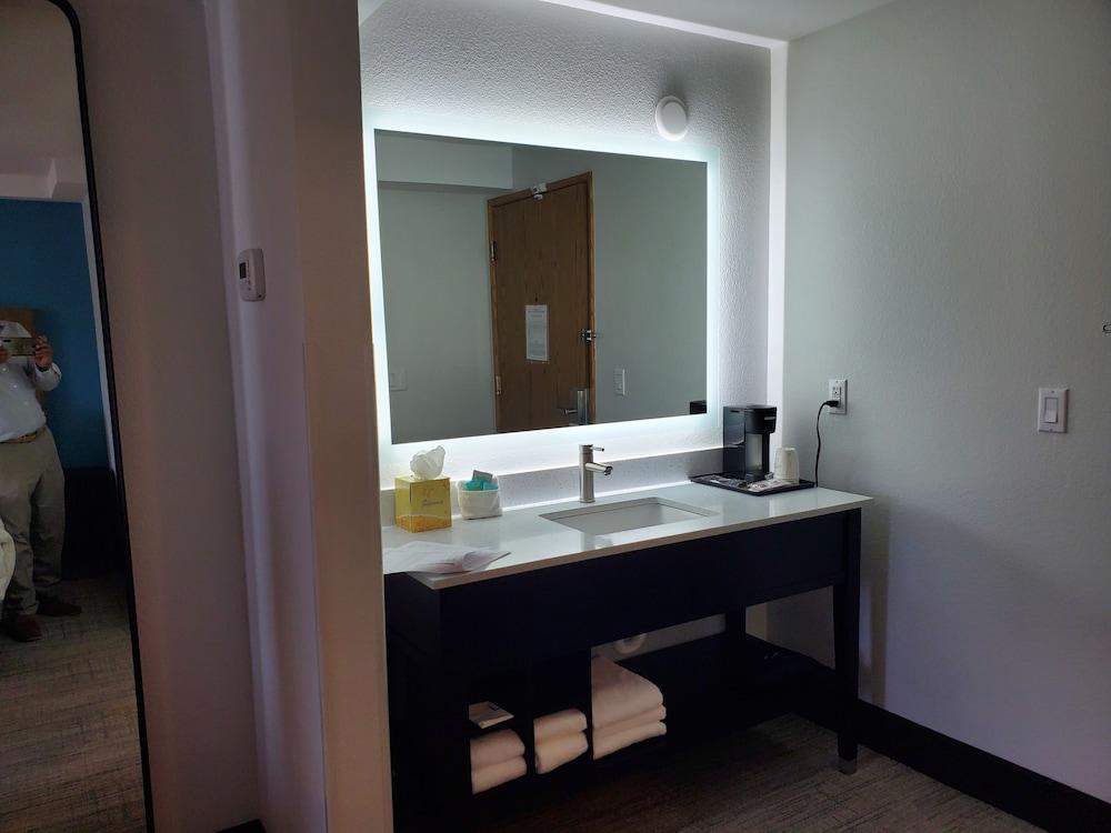 Hotel Thea Tacoma, Ascend Collection