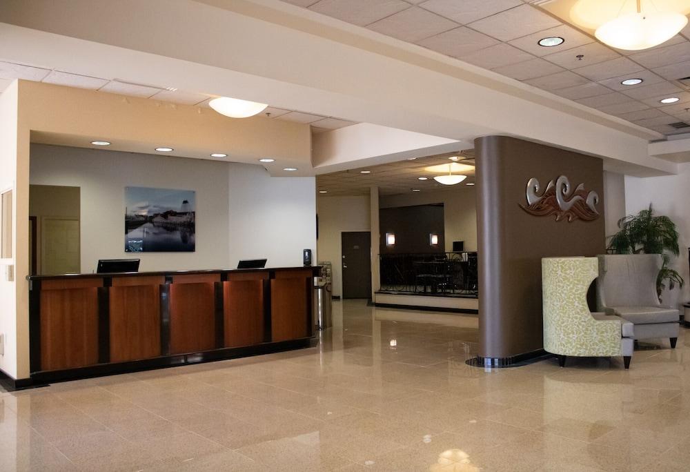 Comfort & Downtown Hotel Tacoma