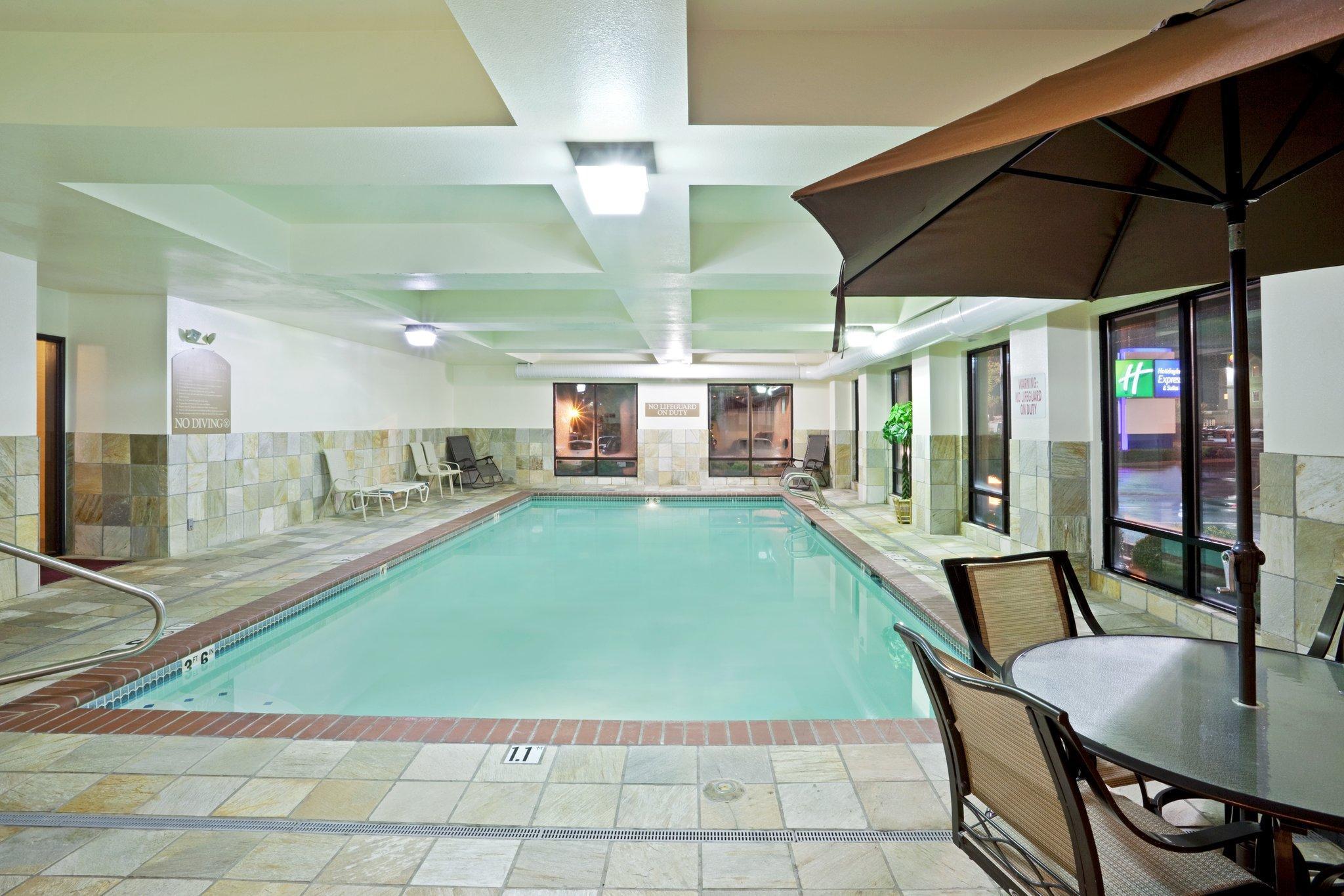 Express & By Ihg