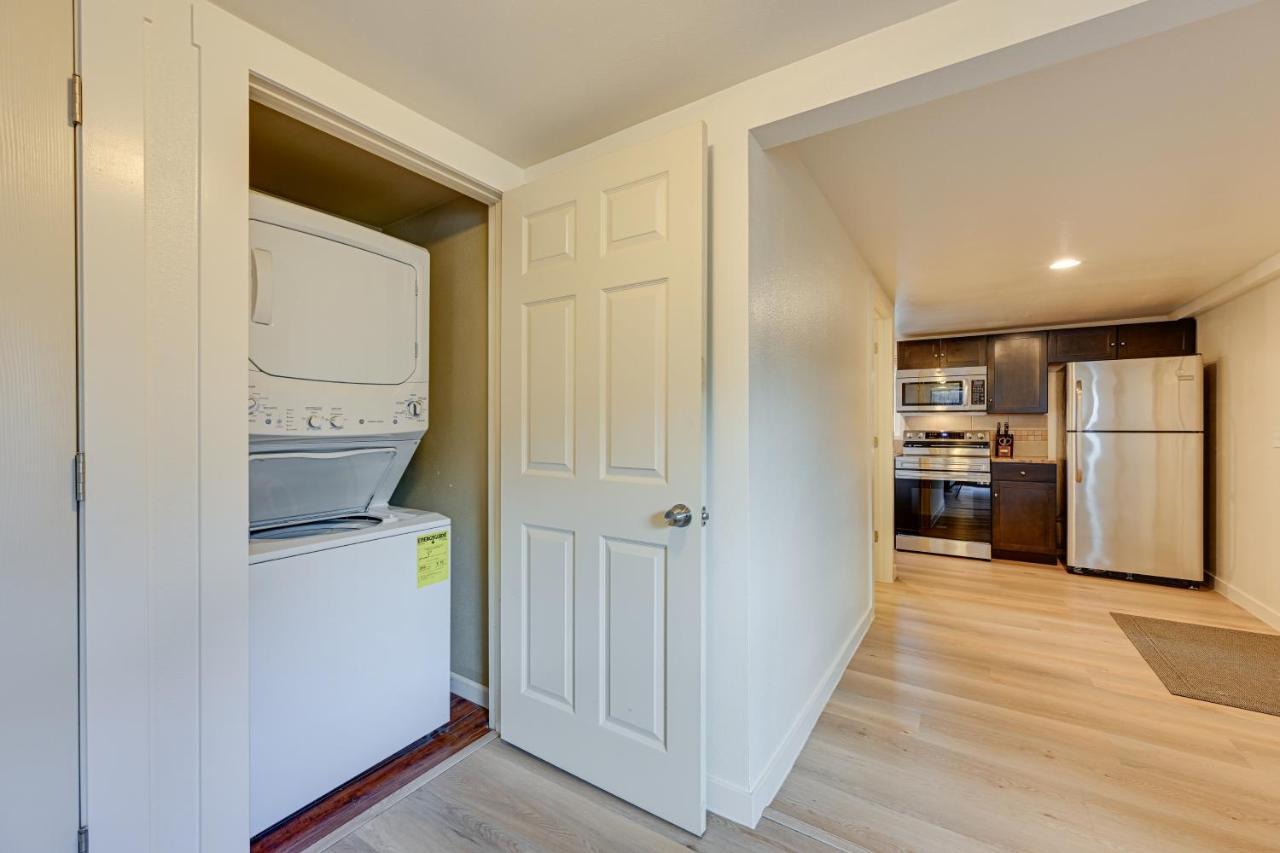 Apartment Cozy Getaway With Grill And Hot Tub! *