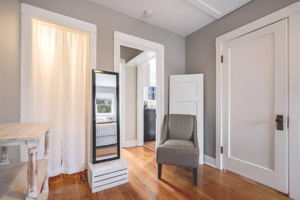 Apartamento Walk To The Waterfront! The Cozy *