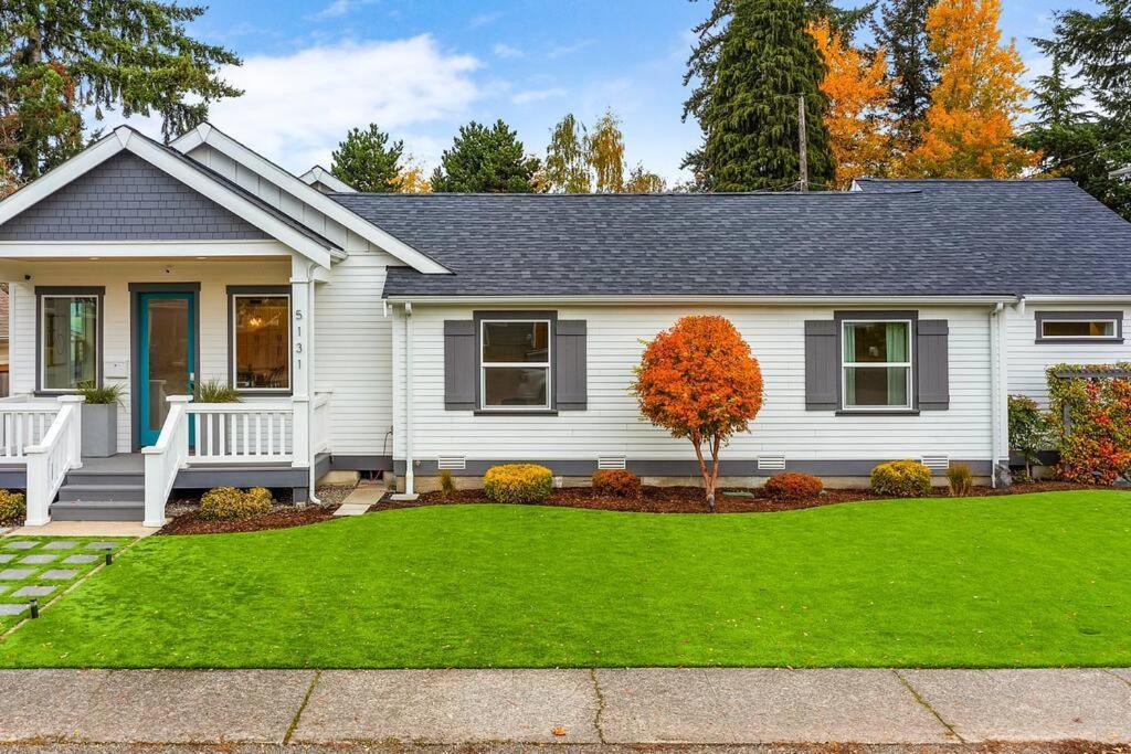 Walk To The Waterfront - Charmwood House In Apartment *