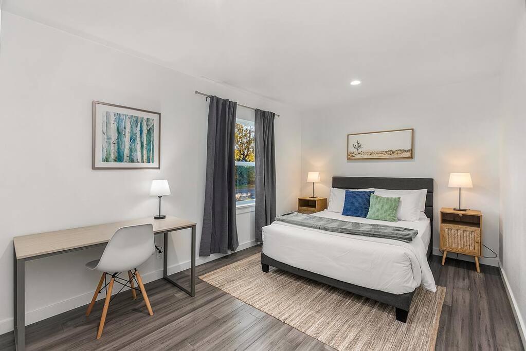 Apartment Walk To The Waterfront - Charmwood House In